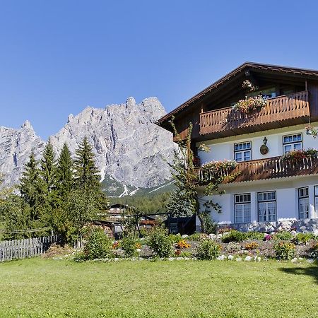 Chalet Verocai - Stayincortina Cortina d'Ampezzo Bagian luar foto