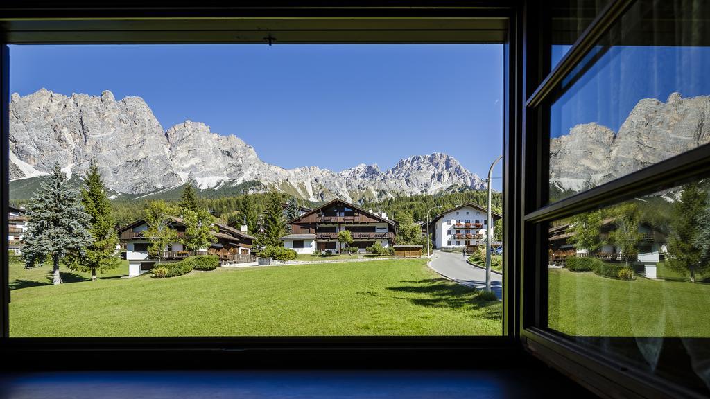 Chalet Verocai - Stayincortina Cortina d'Ampezzo Bagian luar foto